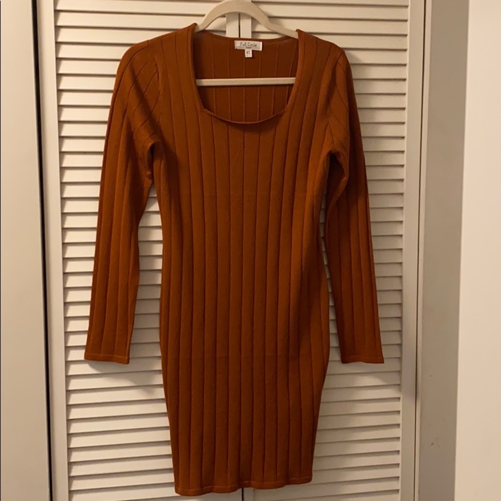 Full Circle Trends mini dress.🔥